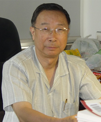 黄震华2.jpg